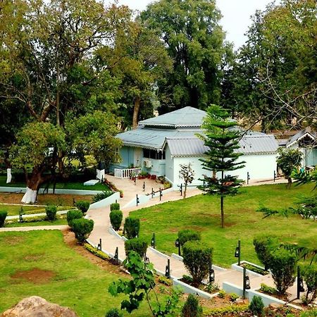 Greendale Resort Pachmarhi Exterior photo