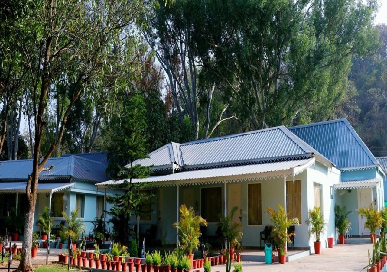 Greendale Resort Pachmarhi Exterior photo