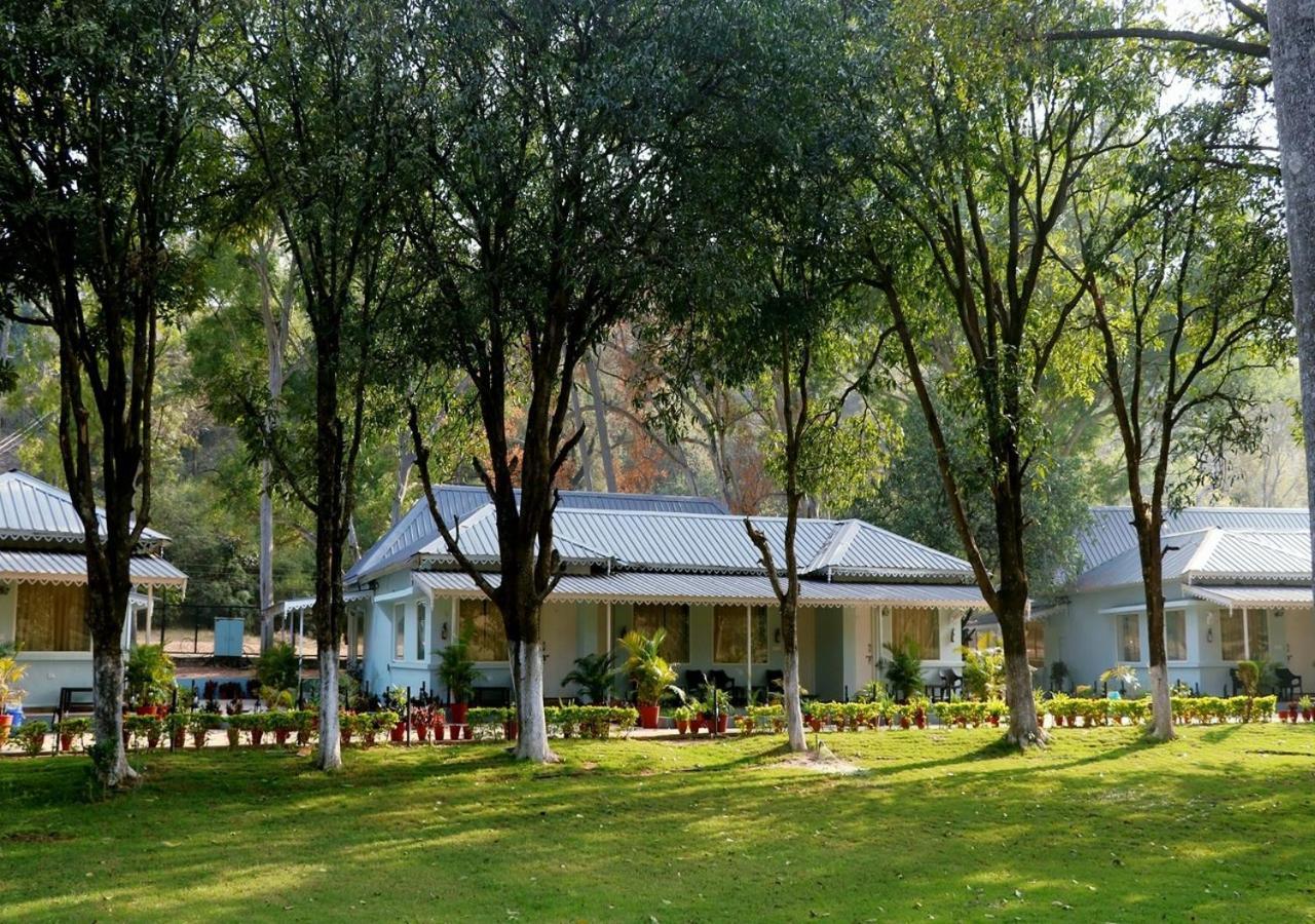Greendale Resort Pachmarhi Exterior photo