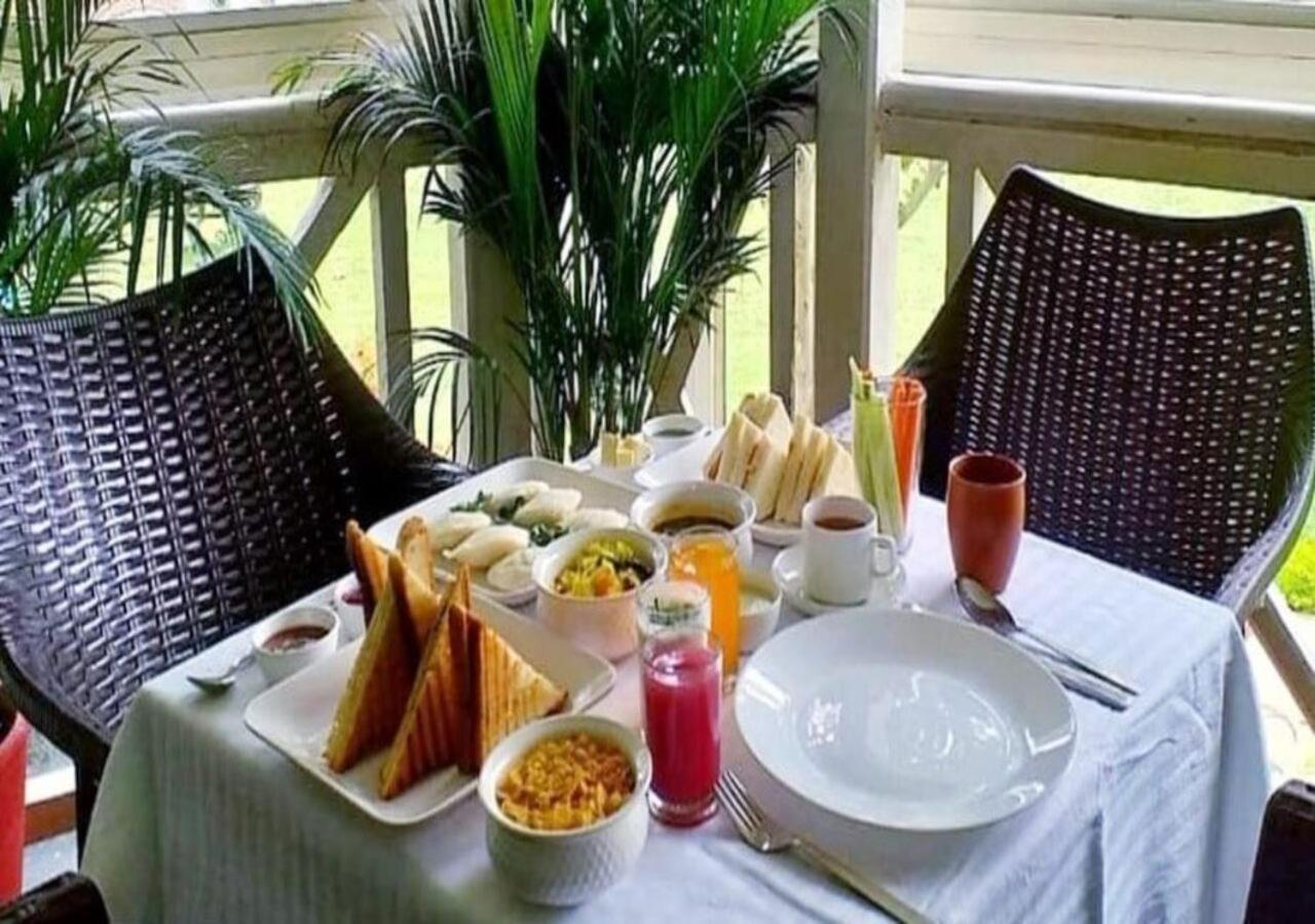 Greendale Resort Pachmarhi Exterior photo